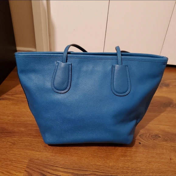 Coach Tote Purse - Picture 2 of 9